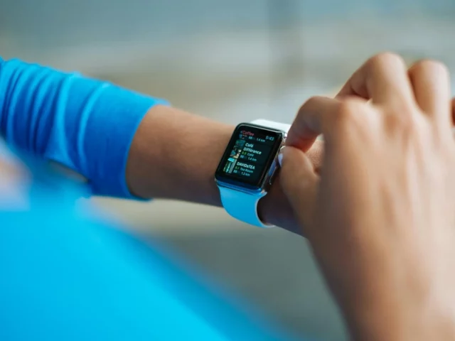 Top 10 Must-Have Smart Gadgets for 2024